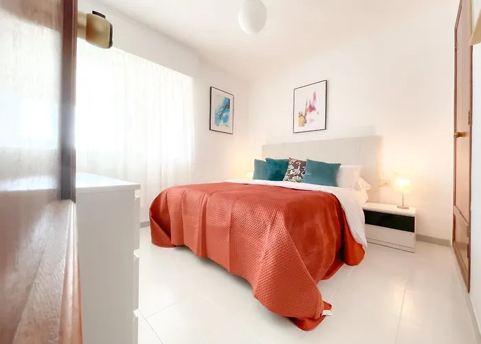 Esmeralda Minerva Primera Linea Fossa- Levante קלפה